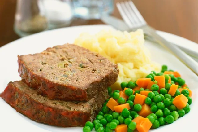 How to Cook Meat Loaf in an Oven Bag